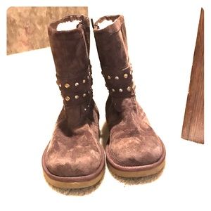 Barely worn Brown Ugg Boots